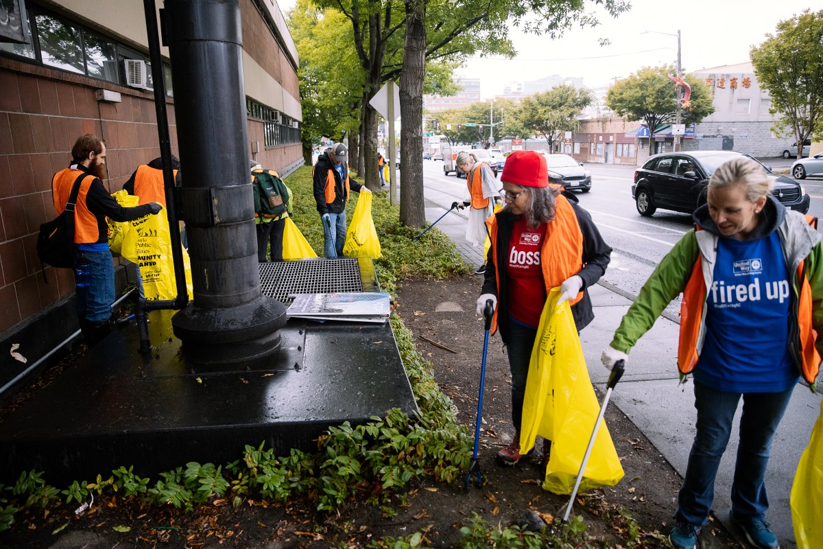 Day Of Caring Seattle Goodwill 12